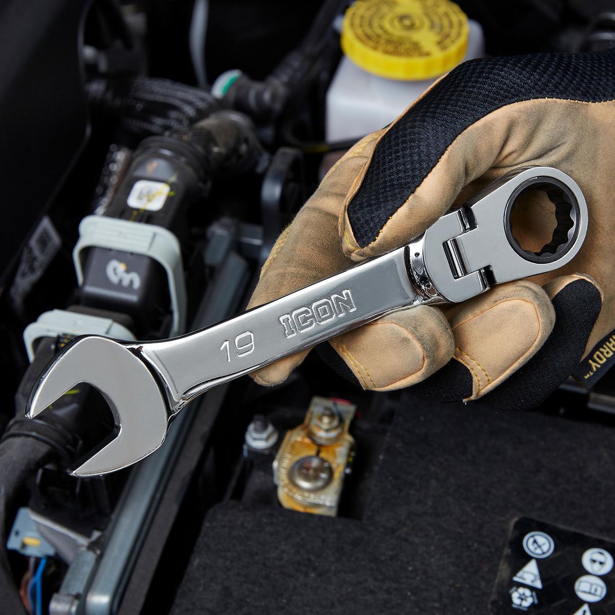 Metric Ratcheting Combination Wrench Set, 10-Piece A70899