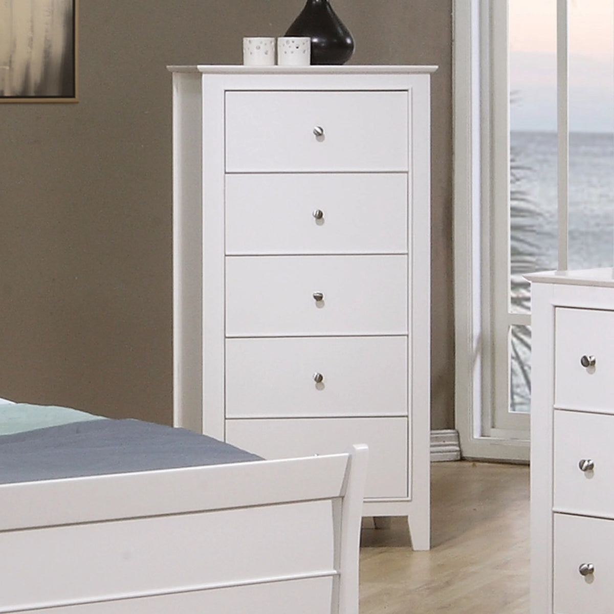 Buttermilk Storage Bedroom Set with Sleigh Headboard B82757