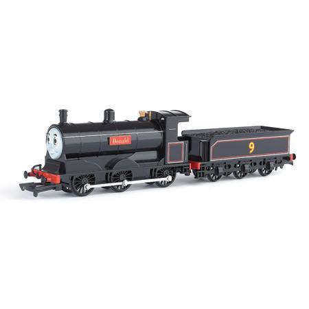 HO Scale Locomotive with Moving Eyes M621