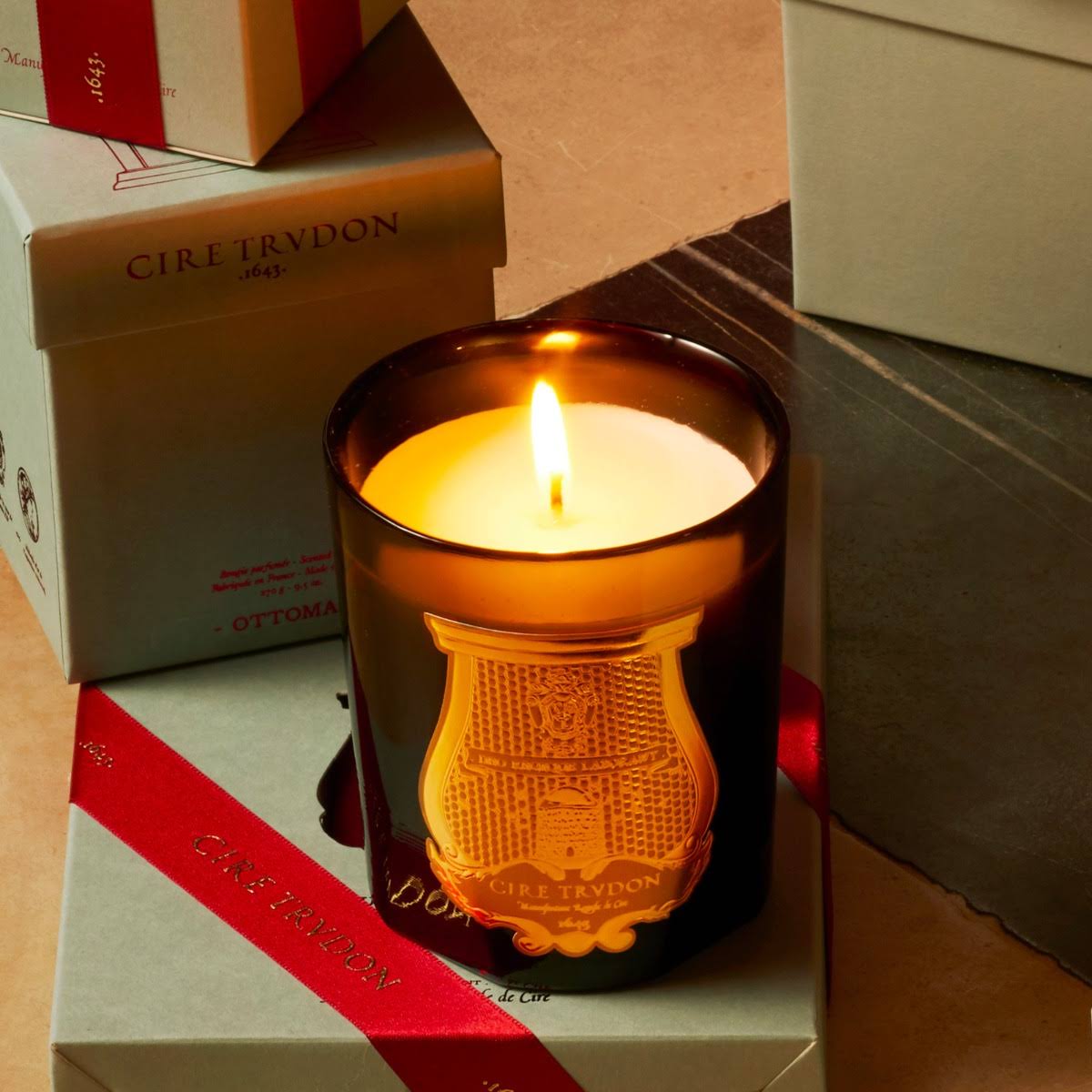 Candle F4050