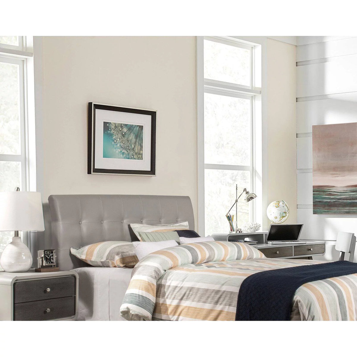 Gray Faux Leather Upholstered Queen Headboard D987917