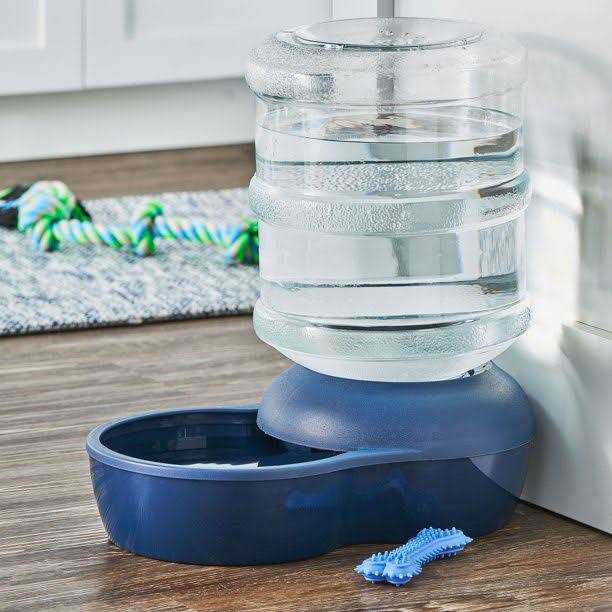 Gravity Pet Waterer W923855