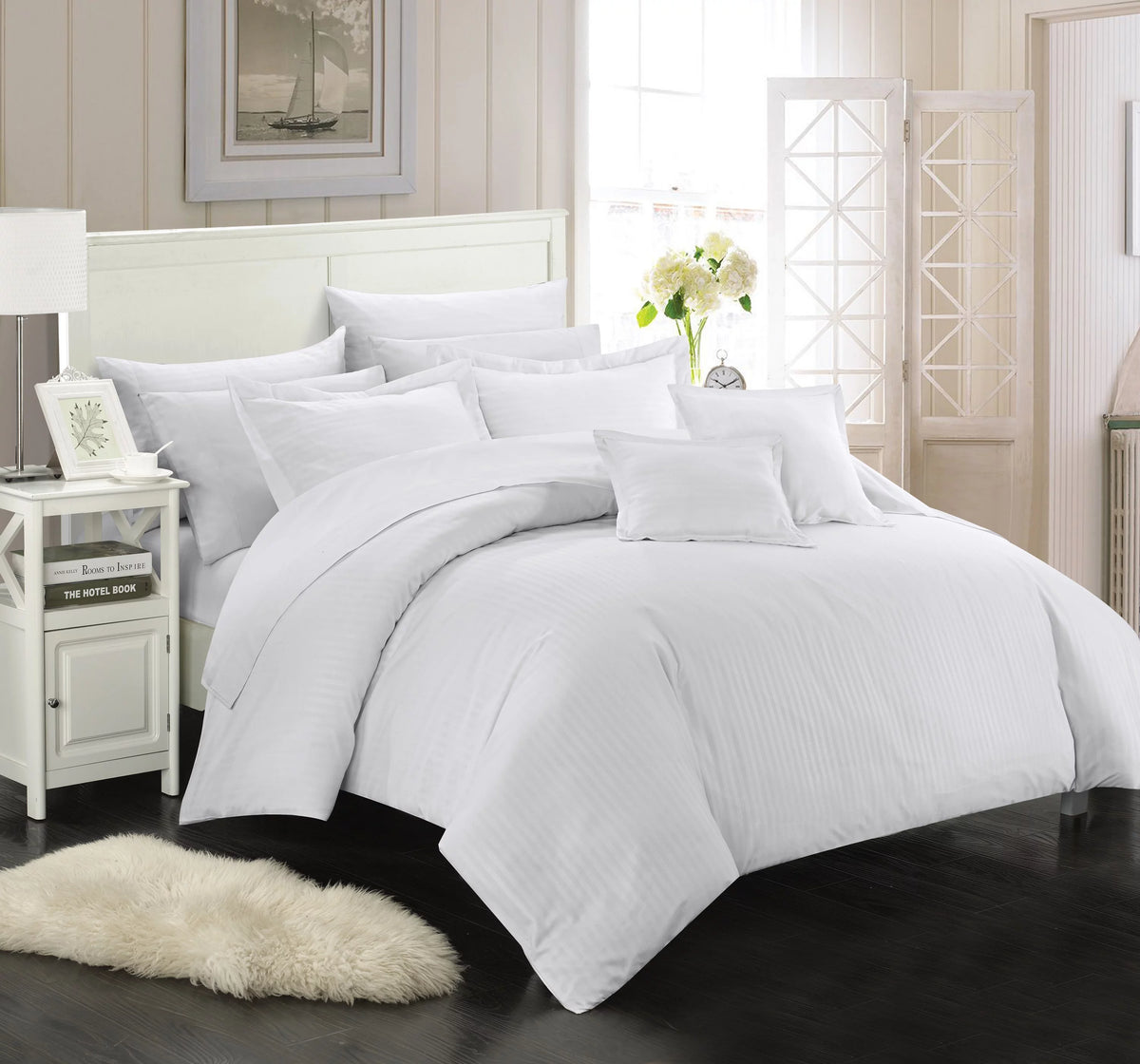 White 7-Piece Comforter Set D620824