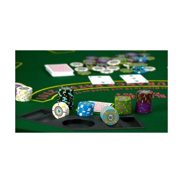 200ct Clay Gaming Chip Set in Carousel P7474