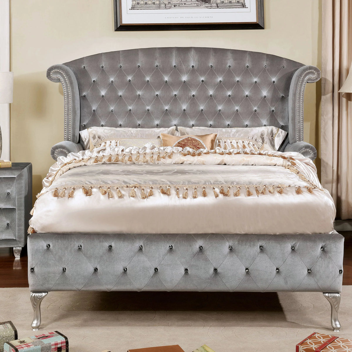 Queen Gray Platform Bed S1824
