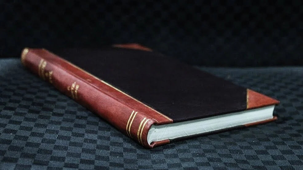 Leatherbound Book E371320