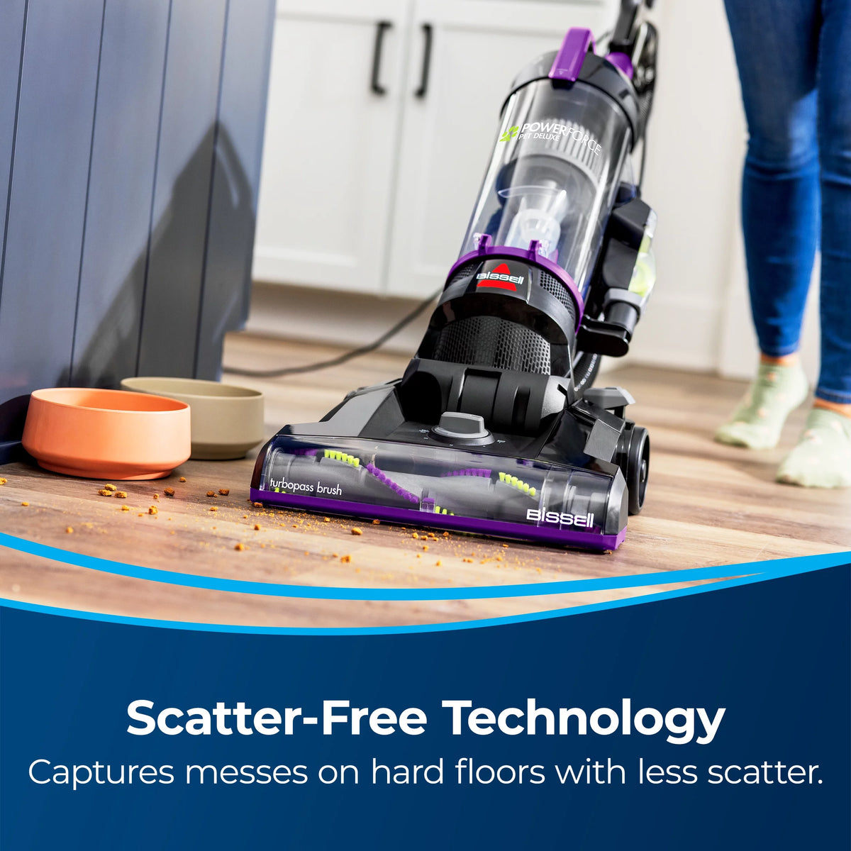 Bagless Upright Pet Vacuum with Live Wand L73426