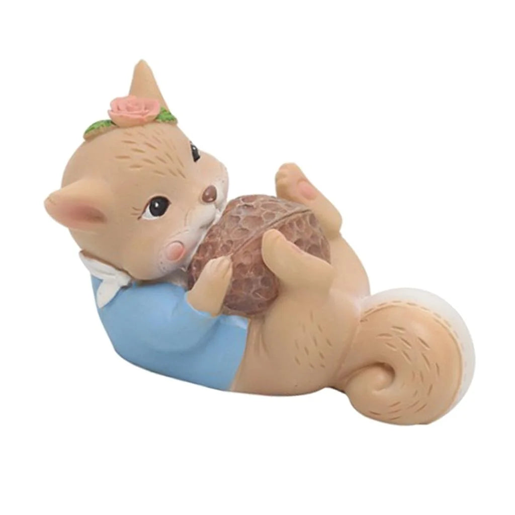 Walnut Mini Resin Squirrel Figures Hand-painted Ornament G81025