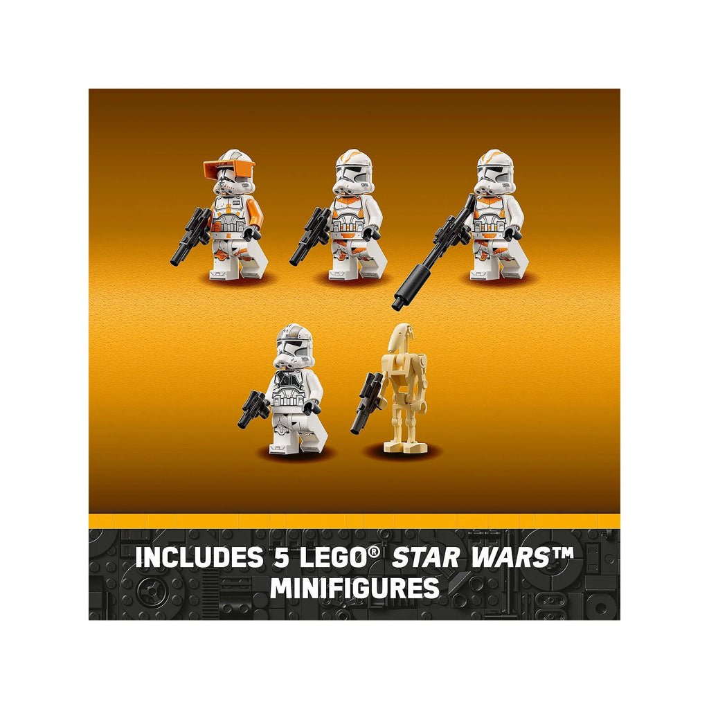 Poseable Toy with Clone Troopers & Battle Droid Figures O524