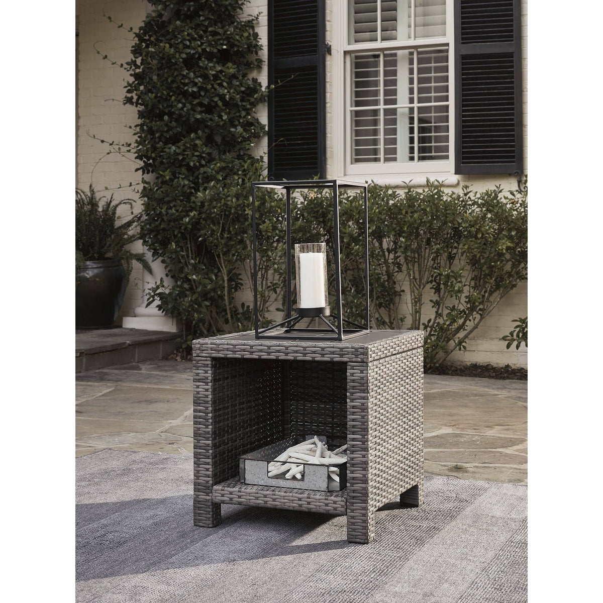 Square End Table - Gray R642878