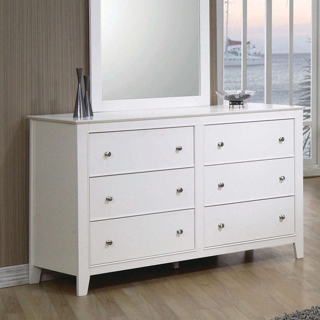 Buttermilk Storage Bedroom Set with Sleigh Headboard B82757